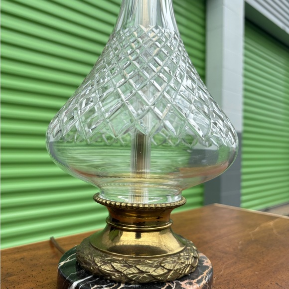 Vintage Crystal Lamp with Brass and Marble Base - Picture 5 of 7